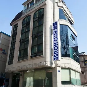Pensjonat Myeongdong Ecohouse