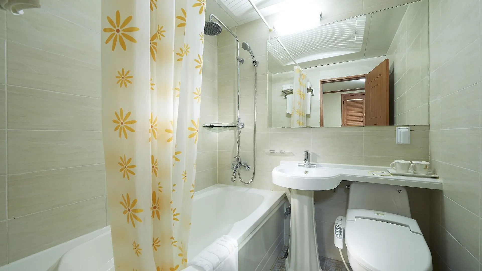 Noble Hotel Seoul 2*,